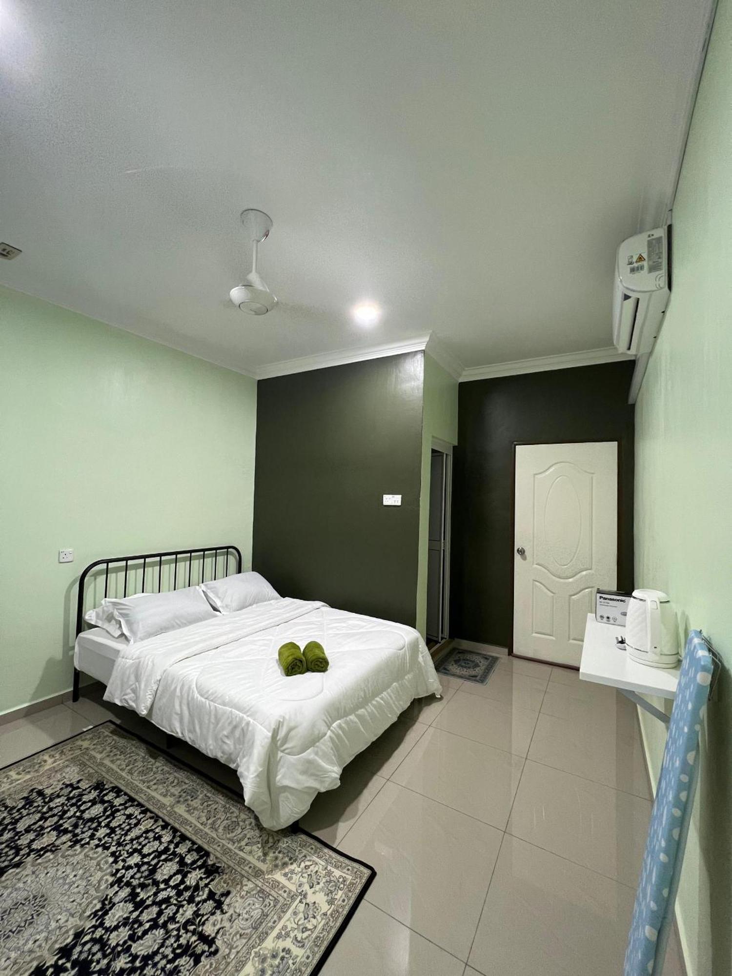 Homestay Sialang Damai Tangkak